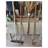 5 PRONG PITCH FORK ; CORN RAKE ;SCRAPER ; HOE