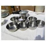 7 SS BOWLS ; PRESSURE COOKER
