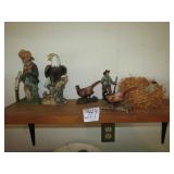 FIGURINES