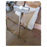 EXTRA MAN ROLLER STAND