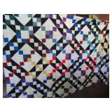 VINTAGE  MACHINE SEWN QUILT