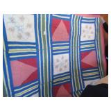 VINTAGE MACHINE SEWN QUILT W/ EMBROIDERY