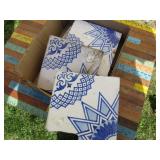 BLUE / WHITE TILE SQUARES
