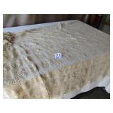 2 fancy table covering