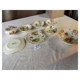 8 PIECES AUTUMN'S DELIGHT JOHNSON BROS. DINNERWARE