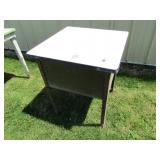 SQUARE  TUB COOLER W/ PORCELAIN LID - PICKUP ONLY