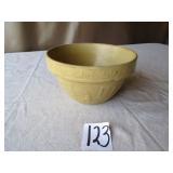 8' YELLOWARE BOWL