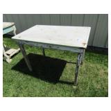 PORCELAIN TOP COUNTRY TABLE  -- PICKUP ONLY