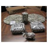 6 PIECES ZEBRA  DECOR