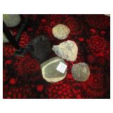 5- DECOR ROCKS