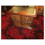 2- 27' X27' X 20' T LEATHER TOP LAMP TABLES