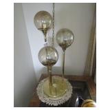 MID CENTURY 3 GLASS GLOBE TABLE LAMP