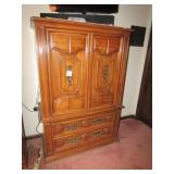 MID CENTURY GALLERY CLASSIC FURNITURE CHEST W/