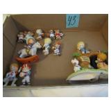 11 PIECES BLUE  DENIM  FIGURINES