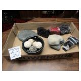 6- DECOR ROCKS