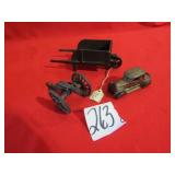 CAST IRON MINIATURE WHEEL BARROW ; CAR, CANYON