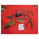 12- MINIATURE TOOLS , WOOD PLANE