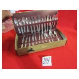 KIDDYKOOK CUTLERY SET ,26 PIECES W/ BOX