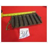 CAST IRON KRUSTY KORN KOBS , TEA SIZE ,WAGONWARE