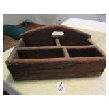 PRIMITIVE WALL HANGING DIVIDER BOX 9 X 161/2"