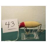 WILSONI CUPPED WOBBLER WOODEN LURE 31/4"