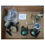5 CASTING REELS  JOHNSON, WALTAC