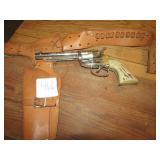 FANNER 50 TOY CAP PISTOL W/ HOLSTER & BELT