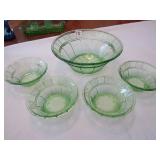 81/4" DORIC GREEN DEPRESSION BERRY BOWL & 4