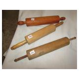 2 101/2" WOOD ROLLING PINS,RED & GREEN HANDLE