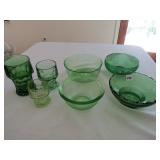 7 PIECES GREEN DEPRESSION & GREEN GLASS