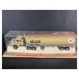 Mobil Tractor & Trailer