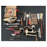 Pampered Chef Peeler, Grinder, Knives, Slaw Cutter