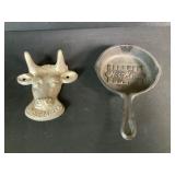 MoorMans Cast Metal Wall Hook & Cast Iron Pan