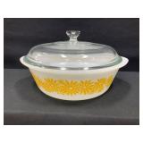 Glasbake Yellow Daisy Casserole Dish with Lid-2 Qt