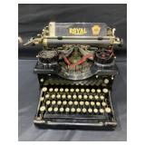 Royal Model 10 Typewriter-1920ï¿½s