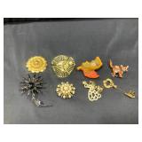 Brooches Lot
