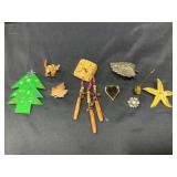 Brooches Lot
