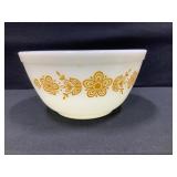 Pyrex Butterfly Gold Mixing Bowl