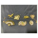 Brooches Lot