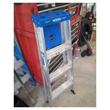 Werner 4-Foot Aluminum Step Ladder
