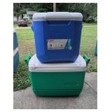 Coleman and Igloo Coolers Set