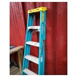 Werner Fiberglass Step Ladder