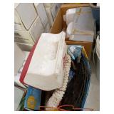 Lot with Appliances and Decor