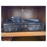Sony RCD-W500C CD Changer/Recorder