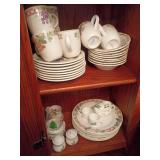 Pfaltzgraff 42 Piece Dinnerware Set
