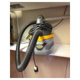 Stinger Wet/Dry Vacuum Cleaner