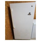 GE Upright Freezer, Model FUM14DTRBWH