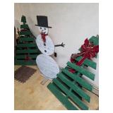 Wooden Snowman and Christmas Tree Decor