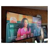 Vizio D32f-E1 32-Inch Smart TV with Remotes