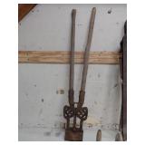 Vintage Metal Horn Cutters
